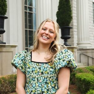 Meet your Posher, Mae